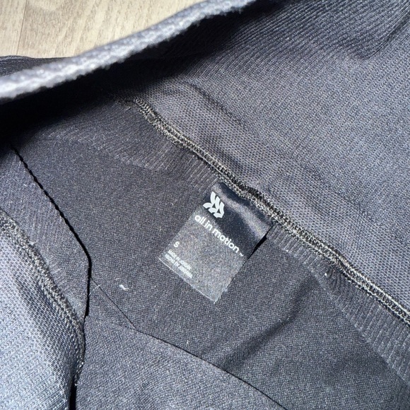 All in Motion Black Leggings - Picture 4 of 7